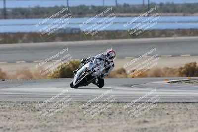 media/Nov-16-2025-Race Pace (Sun) [[8c5fa54630]]/Verified Riders/3-Turn 14 (1045am)/